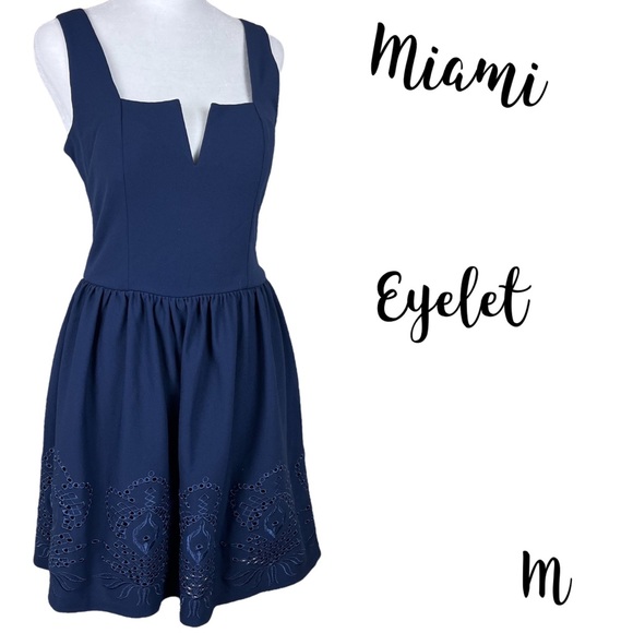 Mi Ami Short Navy Dress Eyelet Lace size m - Picture 1 of 15
